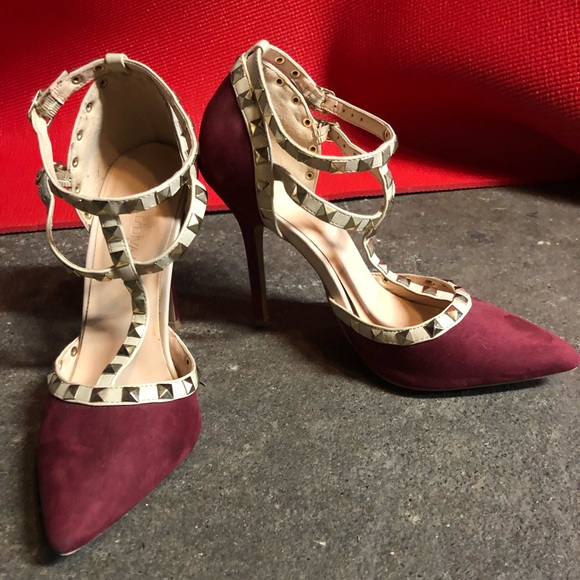 Heels - Picture 1 of 2